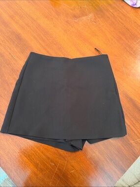 Zara Black Mini Skort with Clean Waistband